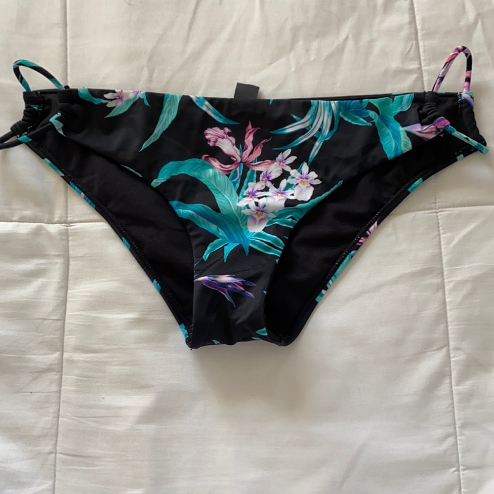 Pacsun bikini bottoms